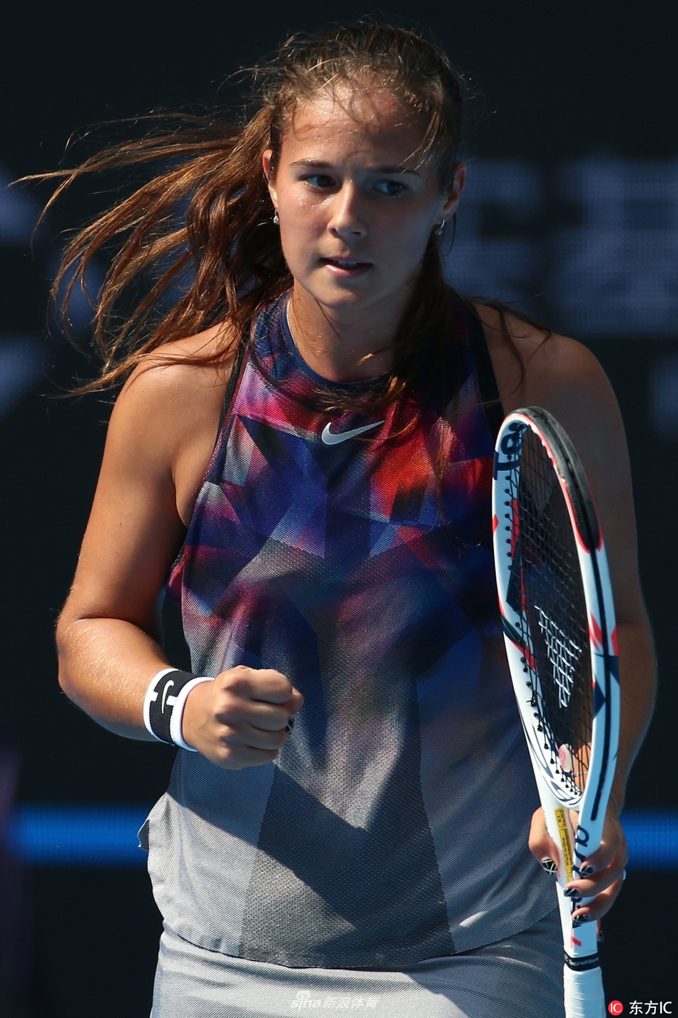 然有着顽强 然有着顽强