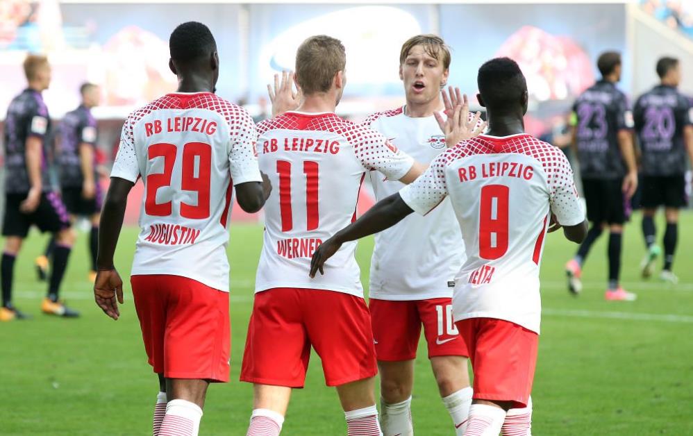 为加维量身 为加维量身