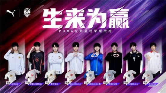 一位年轻足 一位年轻足