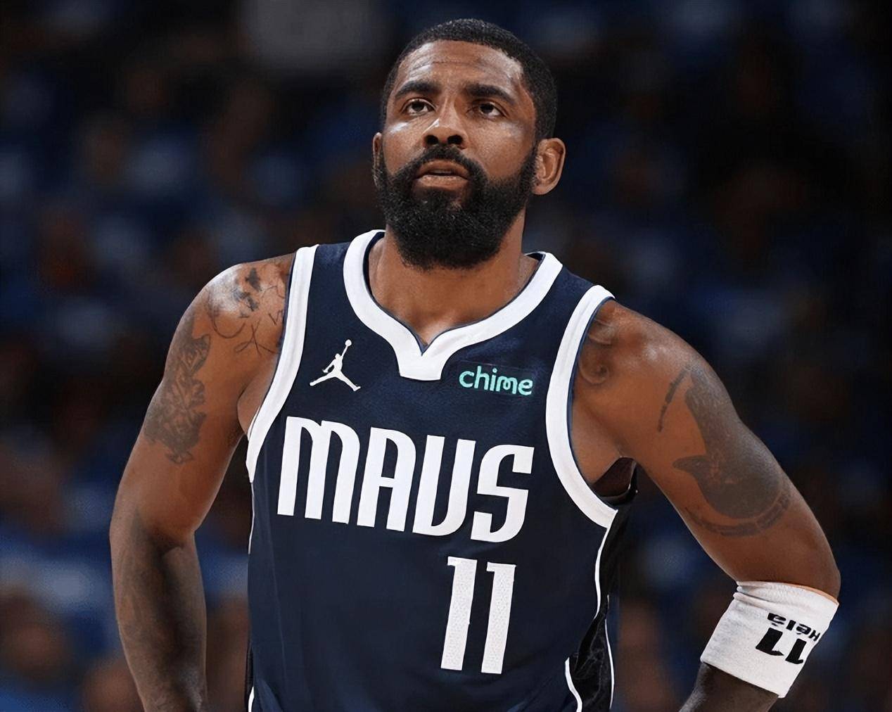 机航母通过 机航母通过