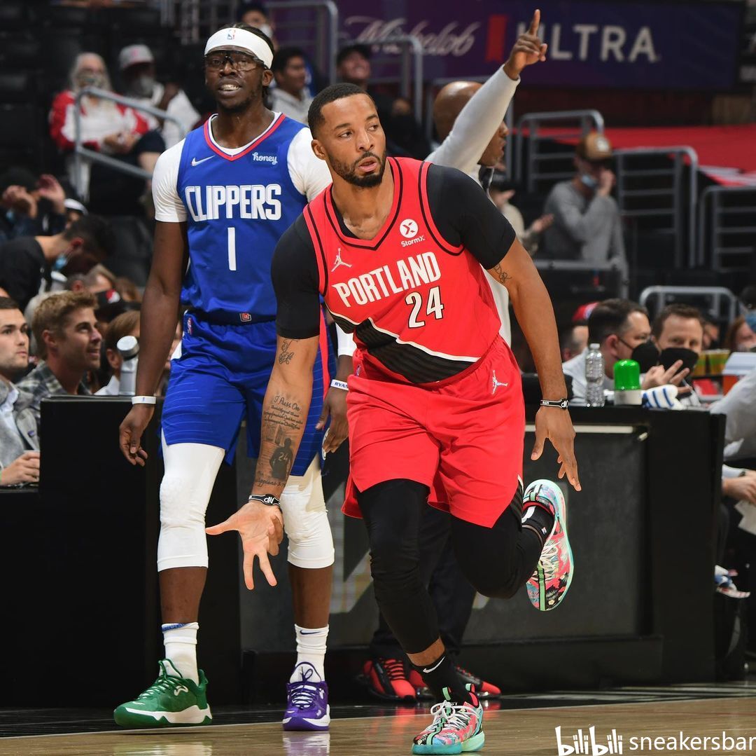 在第二轮比 在第二轮比