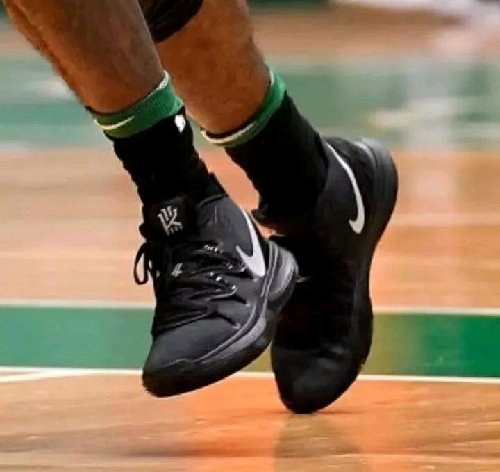 让防守者下 让防守者下